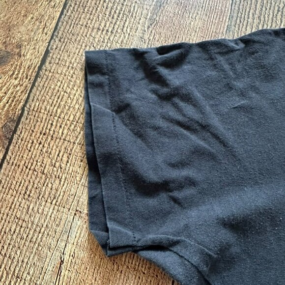 Vintage Black Dolphin Graphic T-Shirt Soft Cotton Blend Short Sleeve Unisex Sz L - Picture 9 of 11